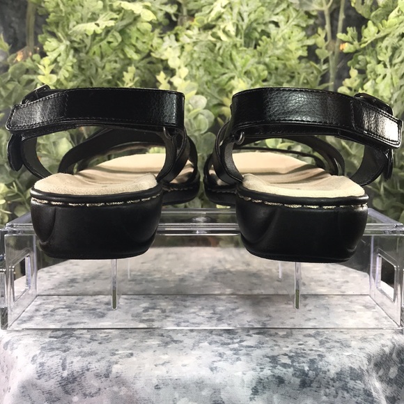 Croft & Barrow Boathouse Black Strappy Sandals Women’s 6.5M 🖤Like NEW🖤 - Picture 7 of 12